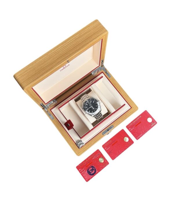 57_0088318e-30cb-40a4-927a-ebbef4e51091 Omega Seamaster Planet Ocean Oreo Black Dial 43.5mm Auto 215.33.44.22.01.001