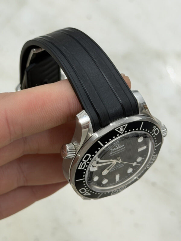 57_389c277c-0c08-453e-af57-f6c24176bb95 Omega Seamaster Diver Stainless Steel Black Dial 42mm Watch 210.32.42.20.01.003