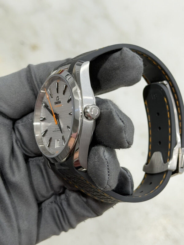 2023 Omega Seamaster Aqua Terra Automatic Rubber Strap Watch 220.12.41.21.02.002