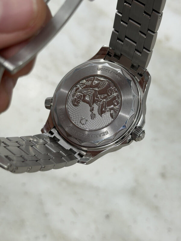 57_71bb9085-50be-48bb-a096-775f6af463a7 Omega Seamaster Diver 300M Summer Blue Edition 42mm 210.30.42.20.03.003 – B/P