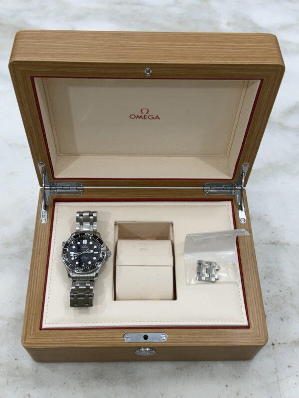 57_85ae2c11-a238-4a95-99e9-d0fc51aa7403 Omega Seamaster Men’s Black Dial Swiss Automatic Watch 210.30.42.20.01.001