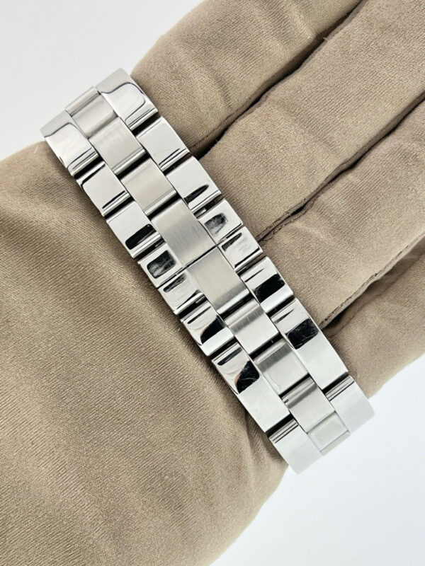 Cartier Roadster Stainless Steel Black Dial 40mm Automatic Mens Watch W62007X6