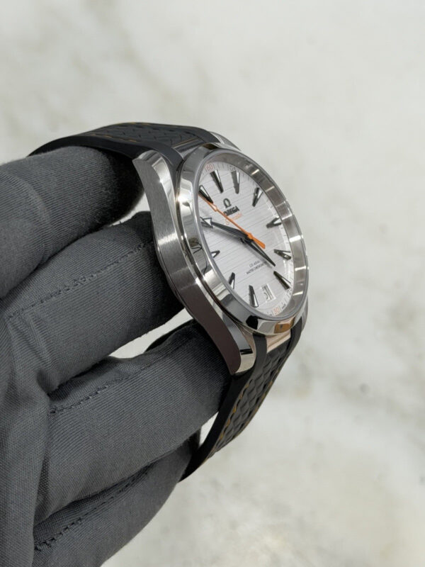 2023 Omega Seamaster Aqua Terra Automatic Rubber Strap Watch 220.12.41.21.02.002