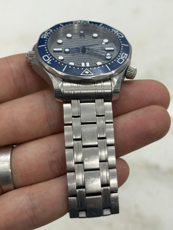 57_c39c475a-7d94-4cf8-9da1-47ed37352326 2024 Omega Seamaster Steel Gray Dial 42mm Automatic Watch 210.30.42.20.06.001