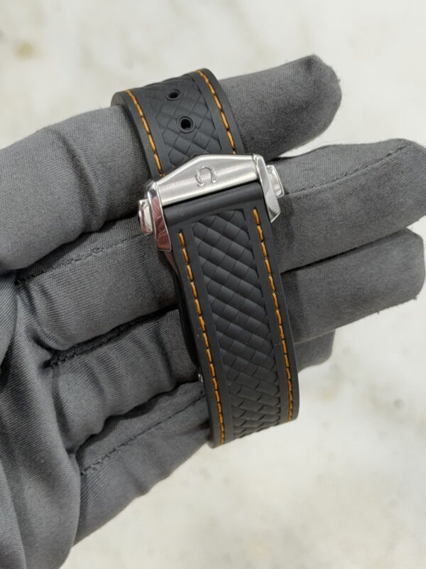 2023 Omega Seamaster Aqua Terra Automatic Rubber Strap Watch 220.12.41.21.02.002