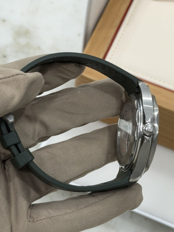 57_d59e4b81-e321-438c-a244-947e4f2625df Omega Seamaster Diver Steel Green Dial 42mm Automatic Watch 210.32.42.20.10.001