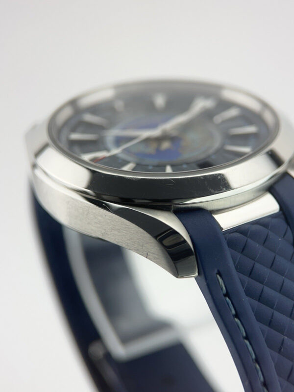 57_e0a88294-153b-4447-a601-e4b310234d7f Omega Seamaster Aqua Terra Worldtimer Steel Blue Dial 43mm 220.12.43.22.03.001