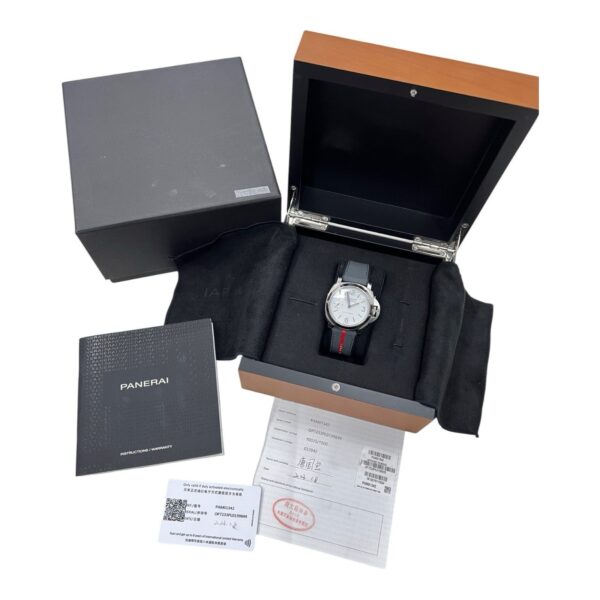 Panerai Luna Rossa White Dial Stainless Steel 42mm Men’s Manual Wind PAM01342