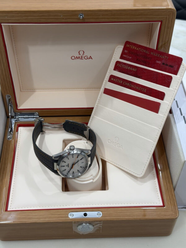 2023 Omega Seamaster Aqua Terra Automatic Rubber Strap Watch 220.12.41.21.02.002